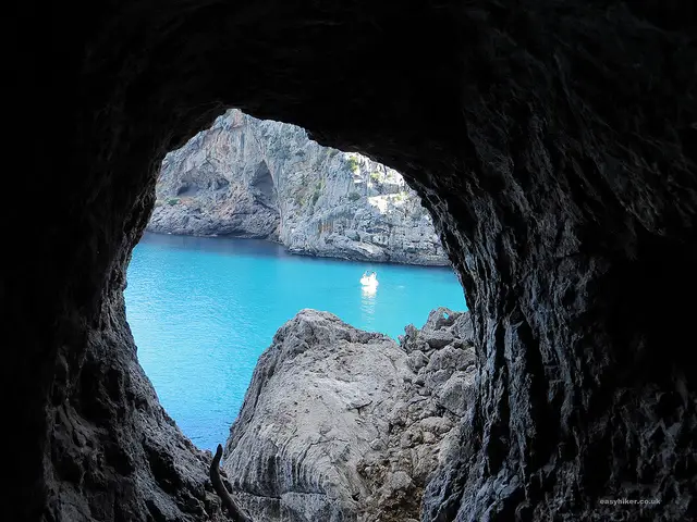 A Gorgeous Hike We Did Not Do in Mallorca