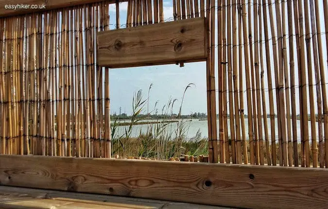 "birdwatching windows in the Valli di Comacchio"