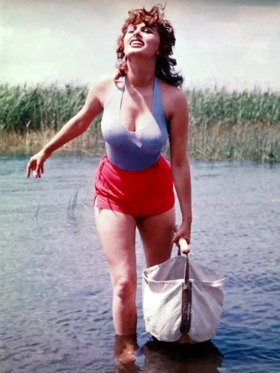 "Sophia Loren in Valli di Comacchio in the film 'La Donna del Fiume'"