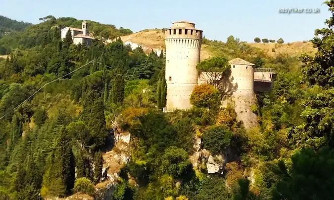 "La Rocca Castle - walks in Emilia-Romagna"