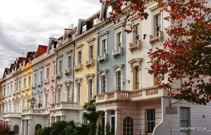 "posh houses in SW10 - London spy walk"