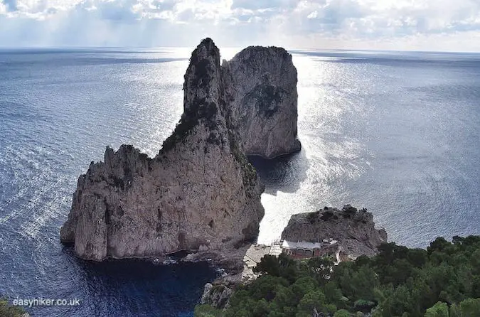 "rock formations - see the best of Capri"