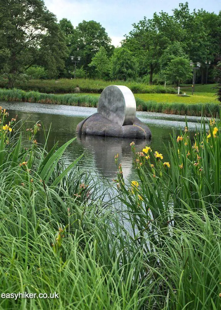 "floating pillow in Marl - Modern Sculpture in Public Spaces"