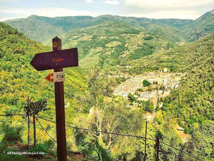 "trail head of easiest of easy hikes in Liguria"