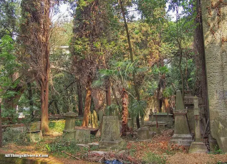 "Staglione Cemetery as One of the Wonders of the World"