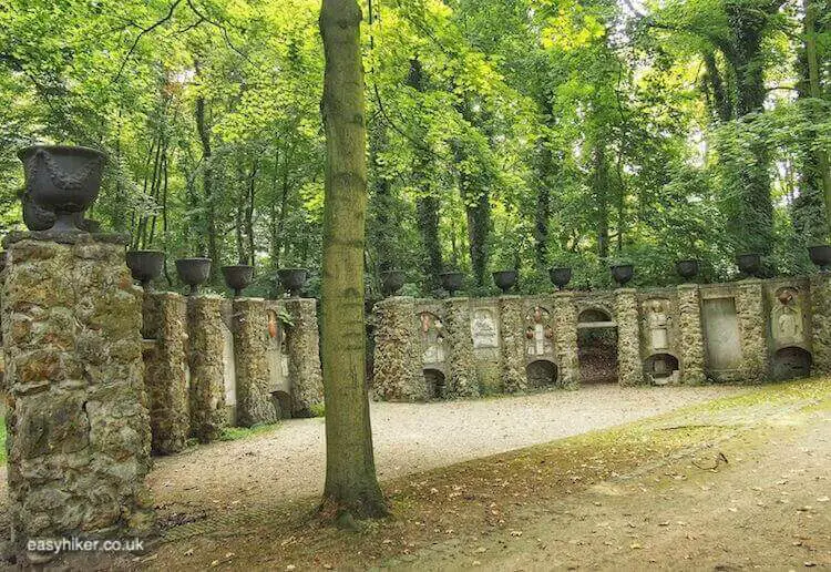 "grave of Prinz Moritz along one of the Lower Rhine Valley Hiking Routes"