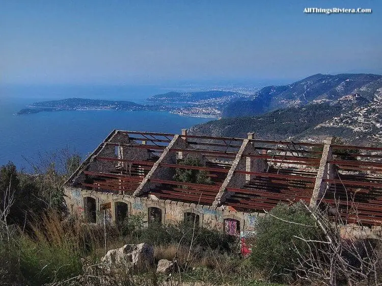 "abandoned house seen on hike to summit of Tete de Chien"