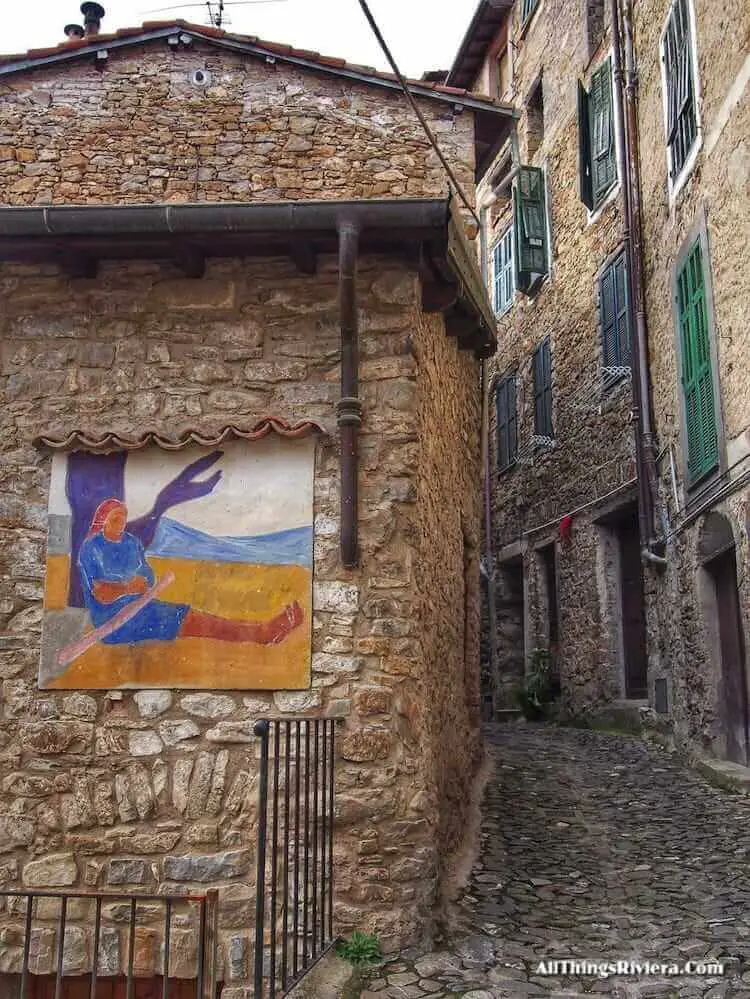 "alleys of Apricale - Ligurian mountain villages"