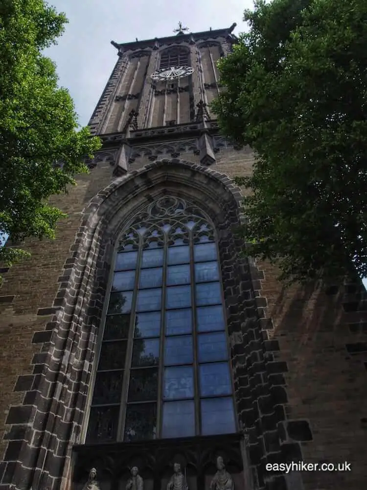 "St Severin - Romanesque Architecture in Cologne"