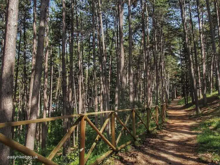 "walking path around Forte Spagnolo"