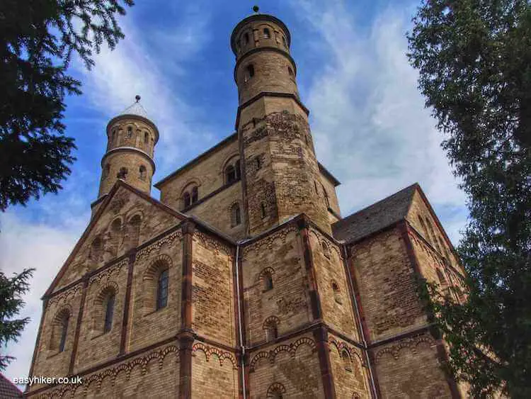 "St Pantaleon = Romanesque Architecture in Cologne"