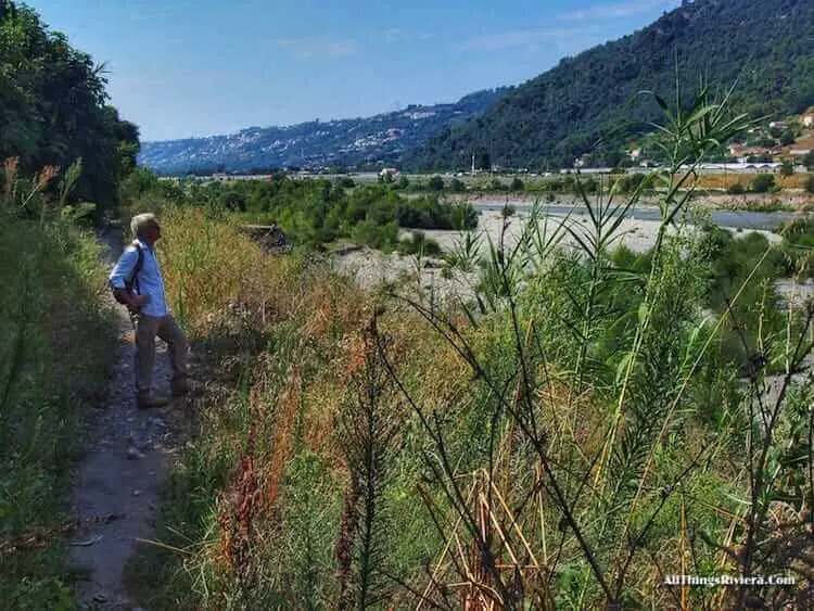 "continuing an unfinished easy hiking business along the River Var"
