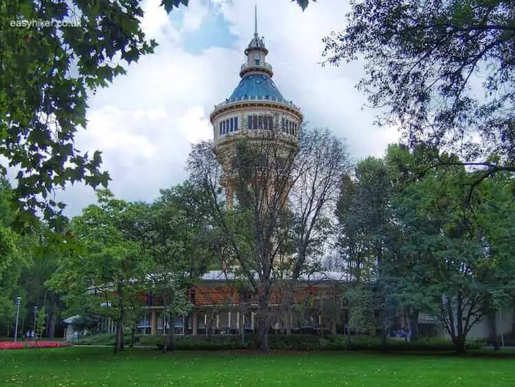 "open-air theatre in Budapest"