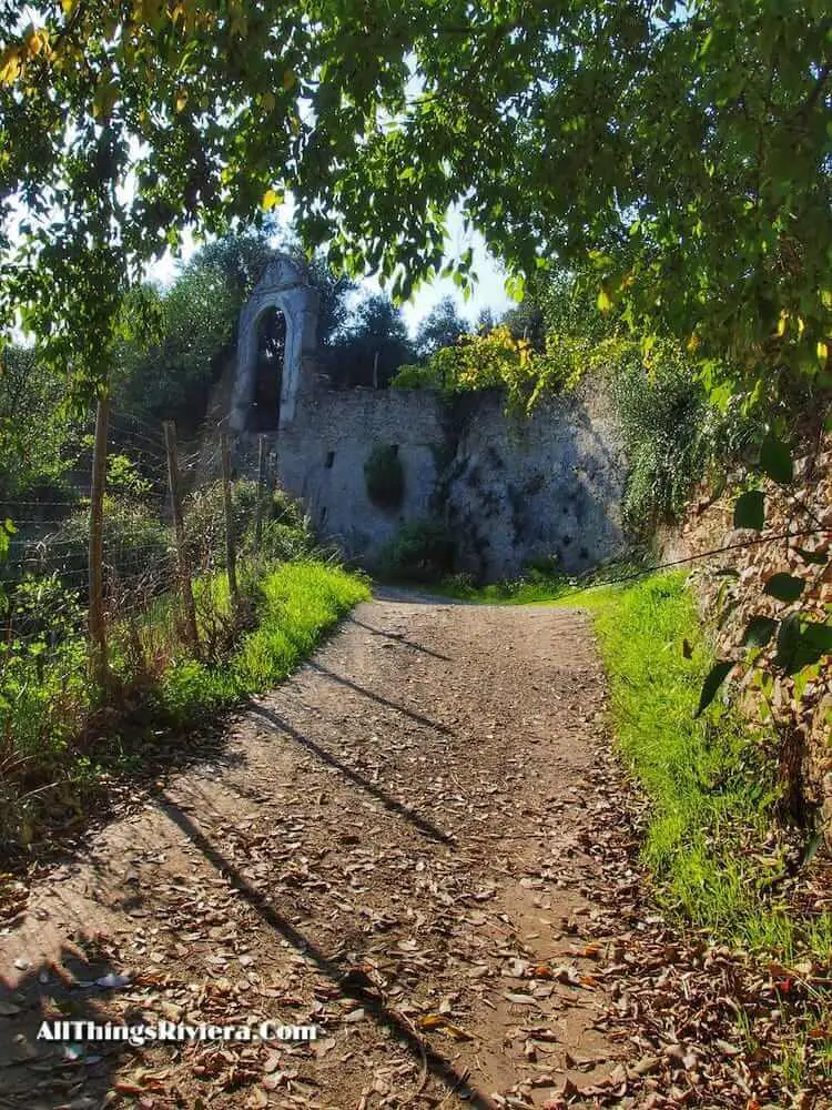 "more recent ruins along a stretch of via Iulia Augusta"