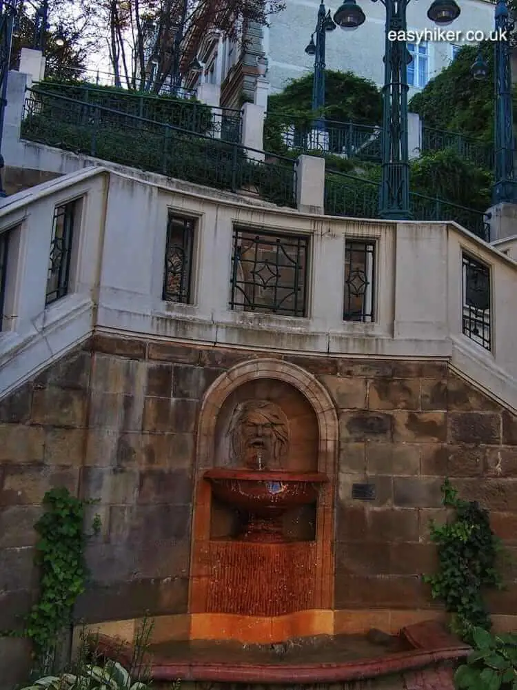 "art nouveau stairway in Most Interesting Viennese Graetzels"