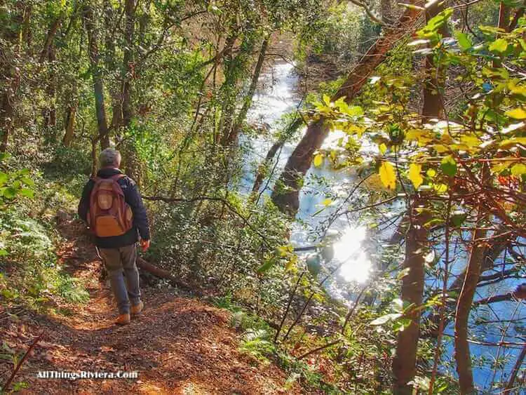 "what is easy hiking"