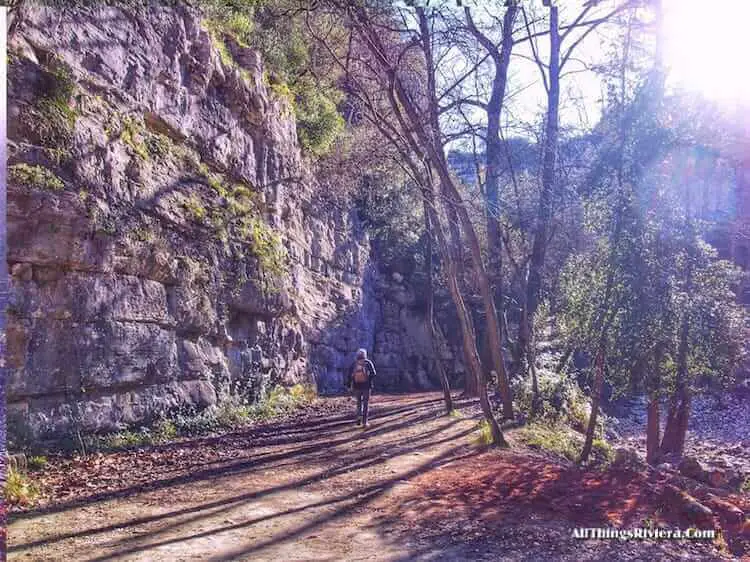 Hiking Along the Gorgeous Banks of the River Loup