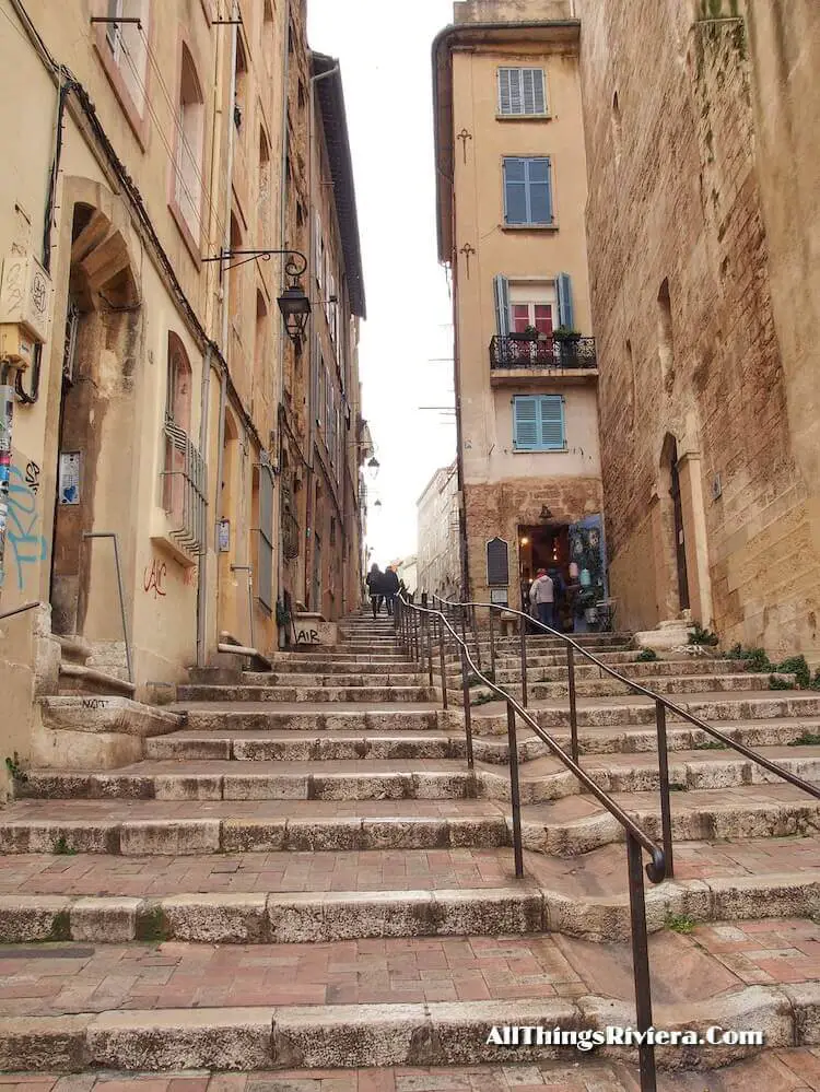"visit to the La Panier quartier - how to pass a day in Marseille"