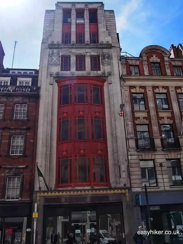 "former Glasgow Herald office in Fleet Street"