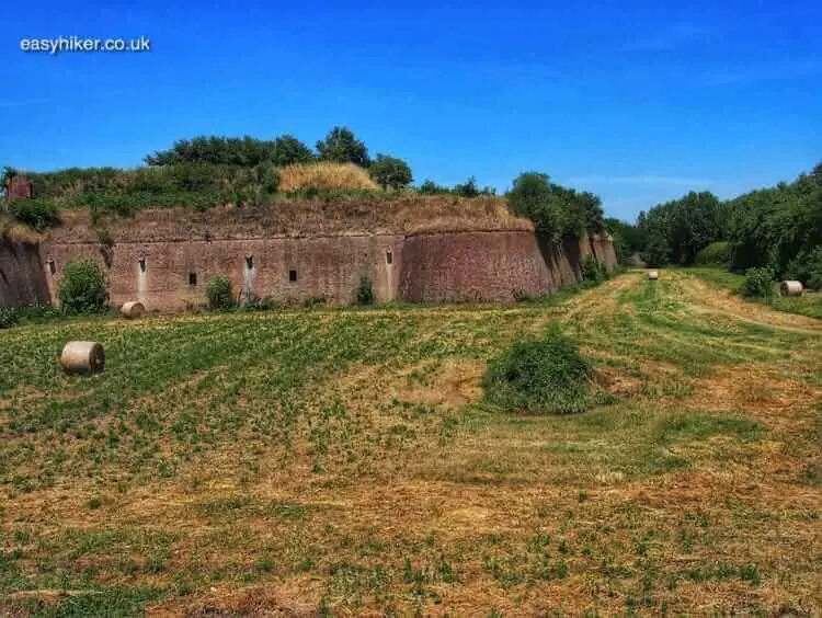 "discovering southern Piemonte and its military history"