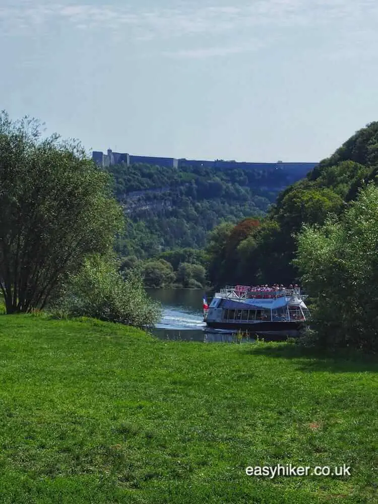 "boat on the river"