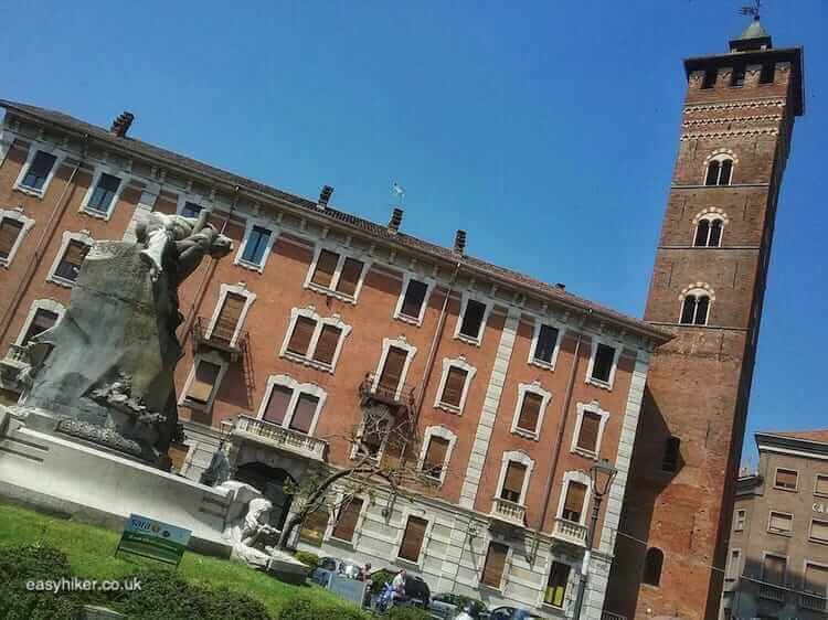 "Asti city square"