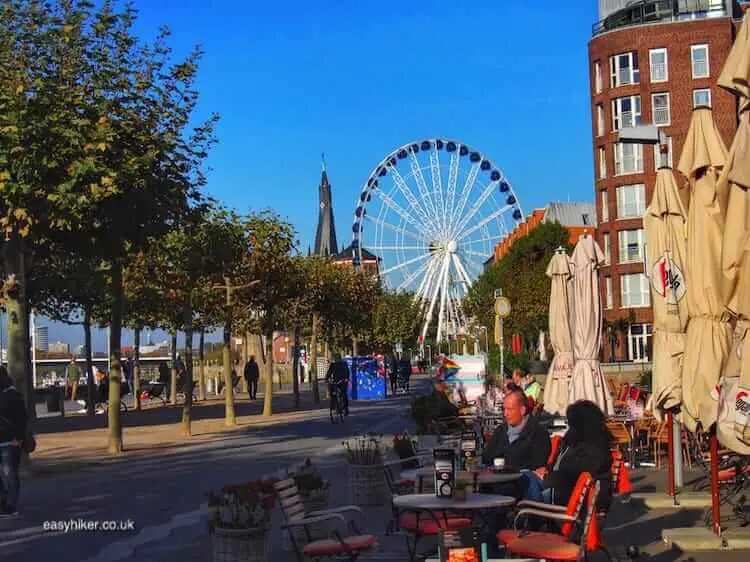 "walk along the Rhine with two hours in Düsseldorf"