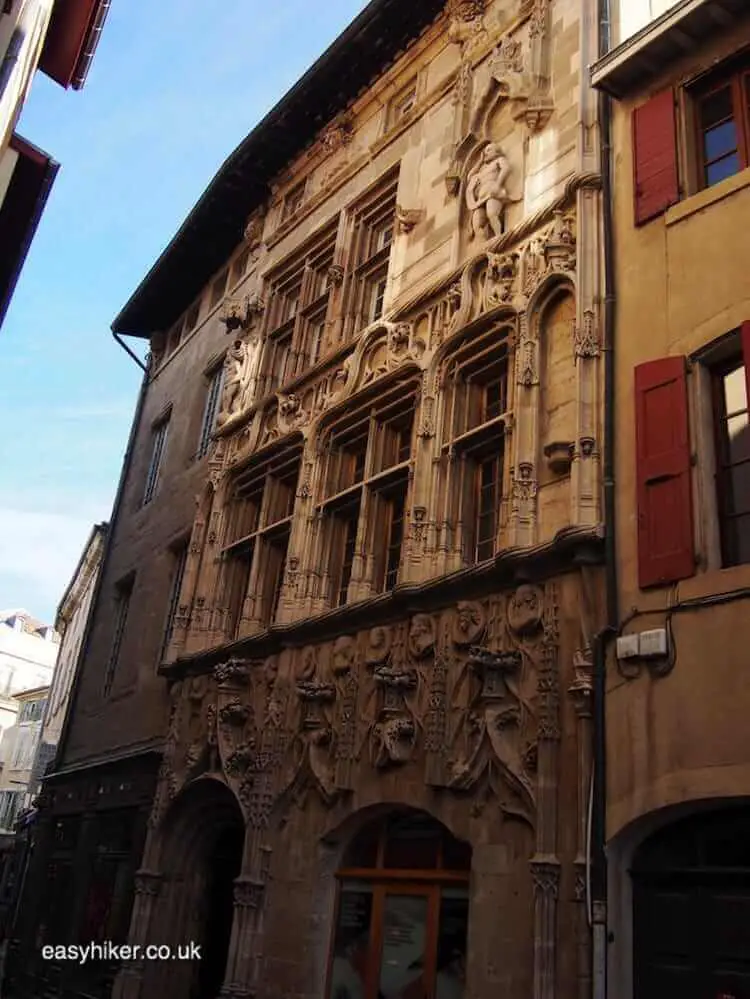 "old buildings - Serendipitous in Valence"