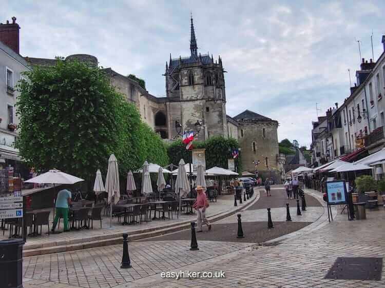 "Perfect Hike in the Valley of the Loire - into the town centre"