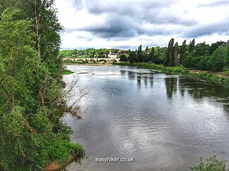 River Promenades in Tours and Angers