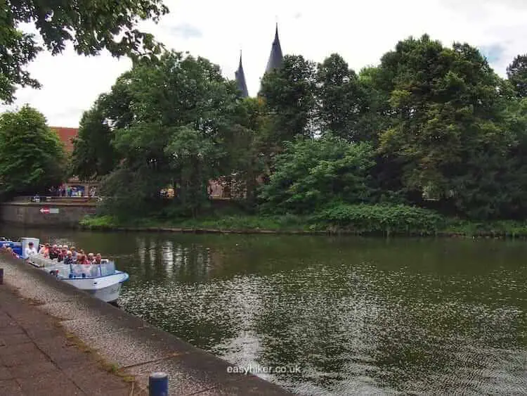 "Birth in Lübeck: Follow the Mann"