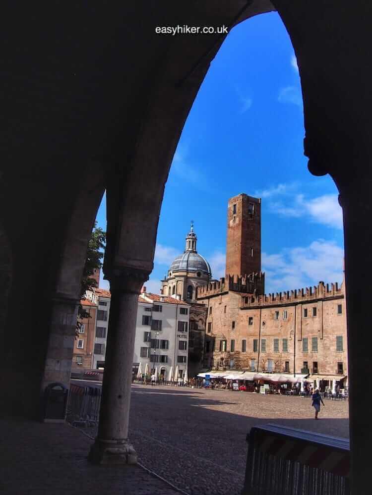 "what to see in the Treasure Island of Mantua"