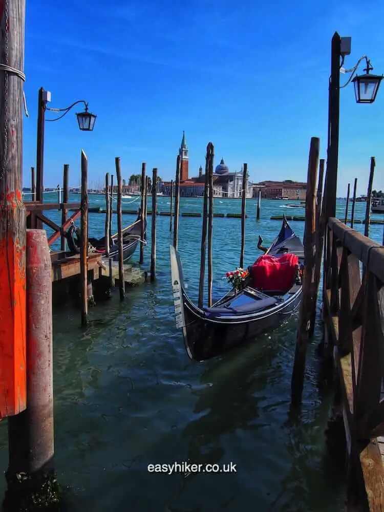 "What to Bring on a Day Trip to Venice"