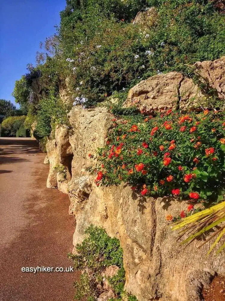 "Discreet Charm of the Chateau des Terrasses"