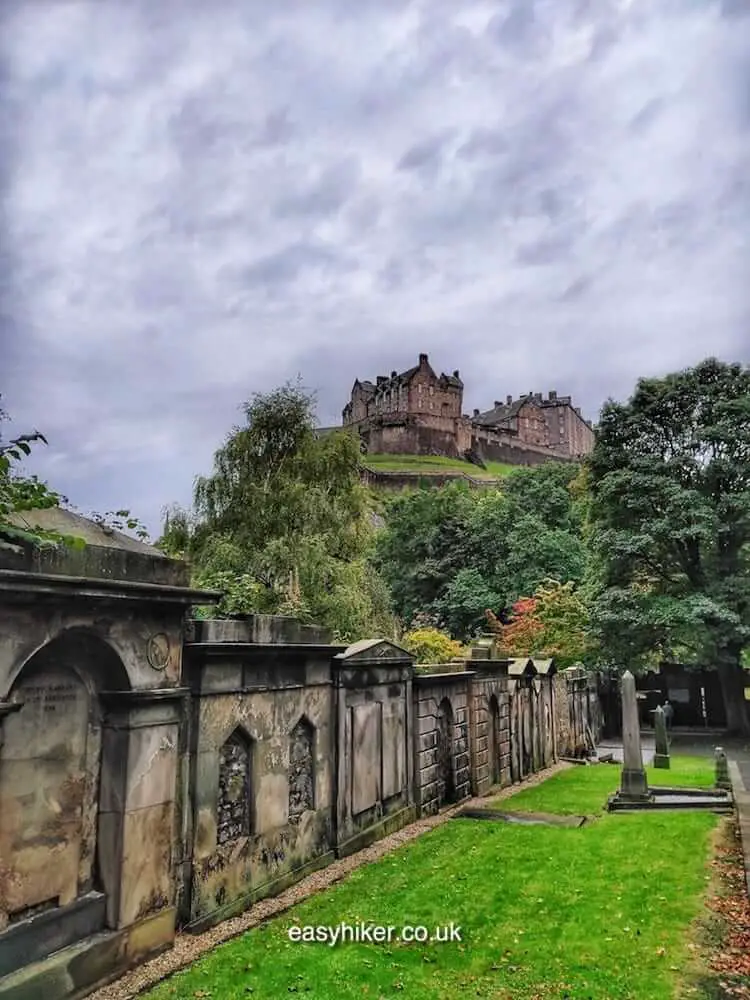 The Wintery Elegance of Edinburgh